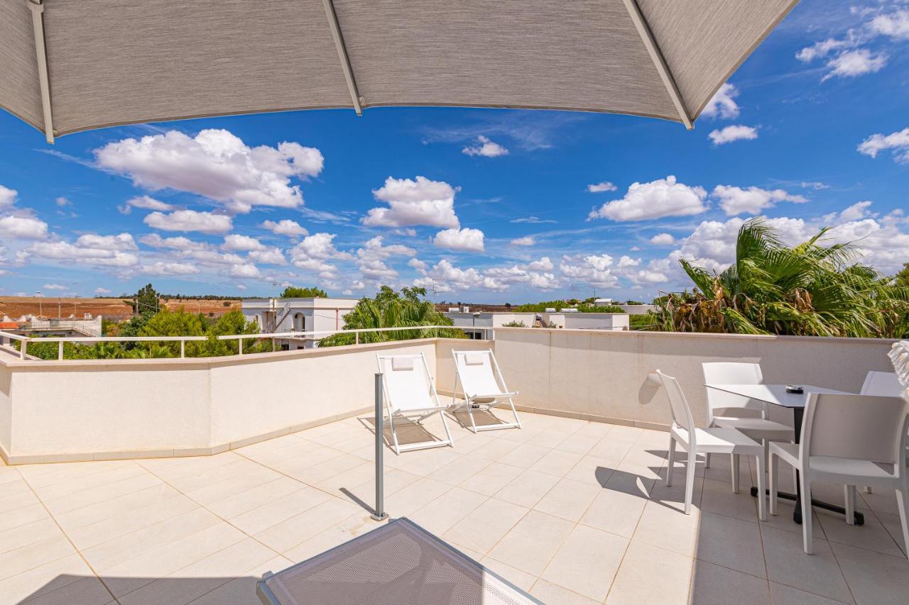 Peninsula Apartments Porto Cesareo Exterior photo